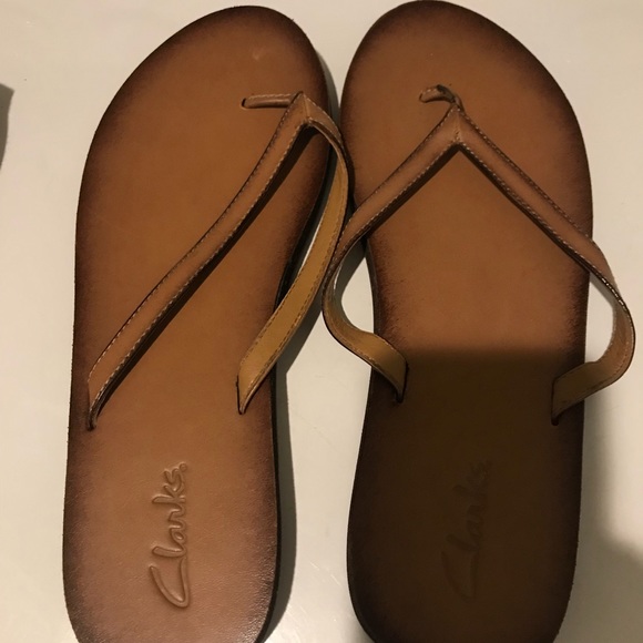 Clarks Shoes - Clark’s leather flip flops